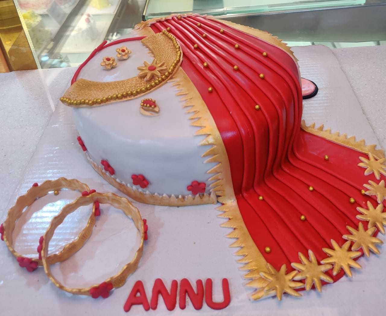 Premium RED N White Velvet Cake